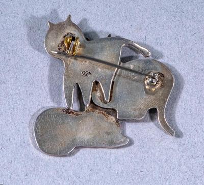 STERLING CAT BROOCH