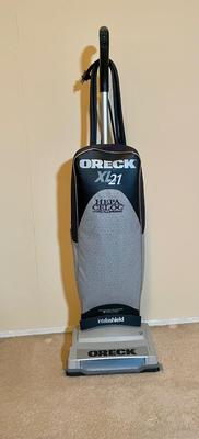 Oreck XL21 Vacuum