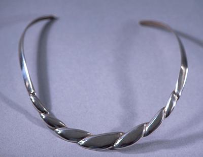 STERLING (925) CHOKER NECKLACE