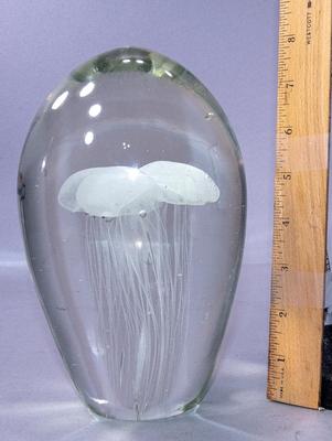 LARGE JELLY FISH PAPERWEIGHT