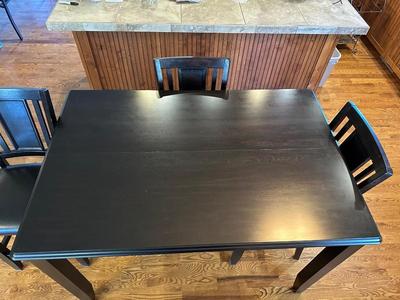 COUNTERTOP HEIGHT DINING TABLE W/BUILT IN (BUTTERFLY) LEAF AND 4 CHAIRS