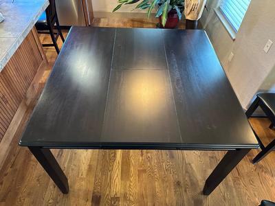 COUNTERTOP HEIGHT DINING TABLE W/BUILT IN (BUTTERFLY) LEAF AND 4 CHAIRS