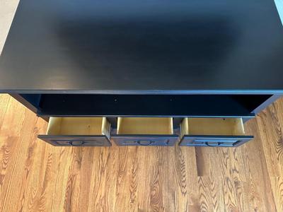MEDIA STAND WITH 3 DRAWERS