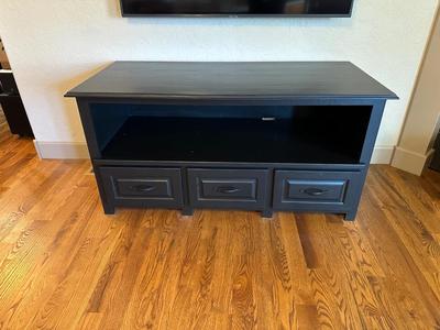MEDIA STAND WITH 3 DRAWERS
