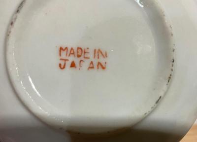 China Tea Set (made in Japan), and Kaptain Keds collectors cards