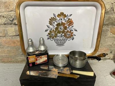 Worlds fair plate, decanter & stuff
