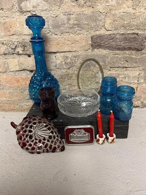 Worlds fair plate, decanter & stuff
