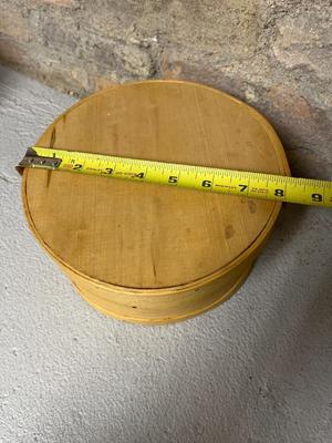 The Snooty Piggy, a tray and Dufeck’s box