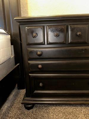 3 DRAWER NIGHT STAND WITH LAMP