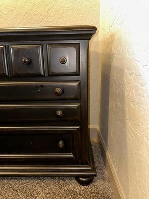 3 DRAWER NIGHT STAND WITH LAMP