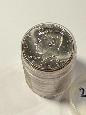 ORIGINAL 2023-P CHOICE BU ROLL OF KENNEDY HALF DOLLARS. FREE DOMESTIC SHIPPING.