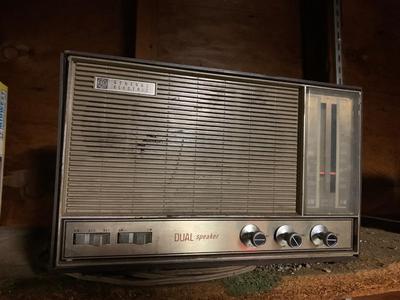General Electric Vintage Dial Radio