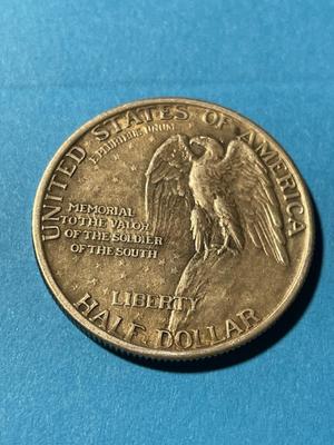 STONE MOUNTAIN 1925 EF/AU CONDITION COMMEMORATIVE SILVER HALF DOLLAR AS PIC'D.