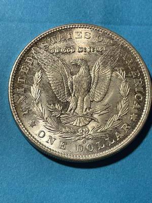 1904-O UNCIRCULATED CONDITION MORGAN SILVER DOLLAR (COIN-12) AS PICTURED. FREE DOMESTIC SHIPPING.