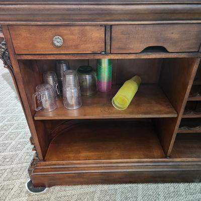 Clean Heavy Marble Top Bar 68x21x43