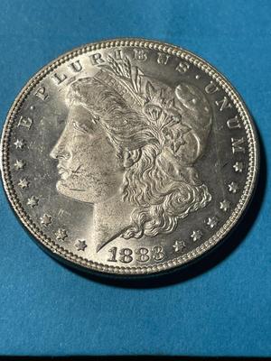 1883-P UNCIRCULATED CONDITION MORGAN SILVER DOLLAR (COIN-14) AS PICTURED. FREE DOMESTIC SHIPPING.