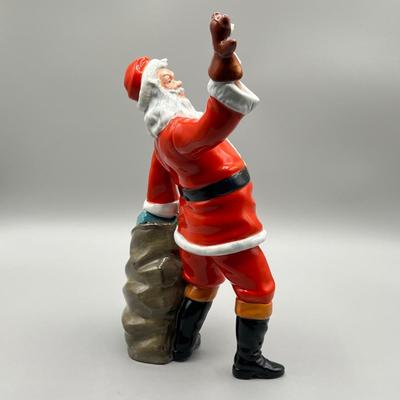 LOT 25D: Royal Doulton Santa Claus Figurine