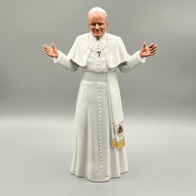 LOT 27D: Royal Doulton His Holiness Pope John Paul II Figurine