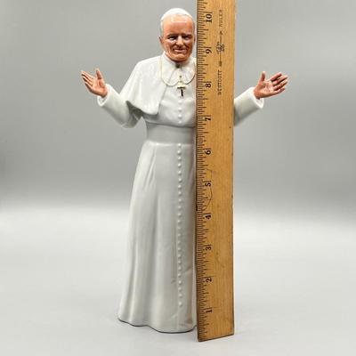 LOT 27D: Royal Doulton His Holiness Pope John Paul II Figurine