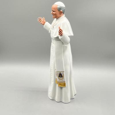 LOT 27D: Royal Doulton His Holiness Pope John Paul II Figurine