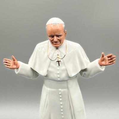 LOT 27D: Royal Doulton His Holiness Pope John Paul II Figurine