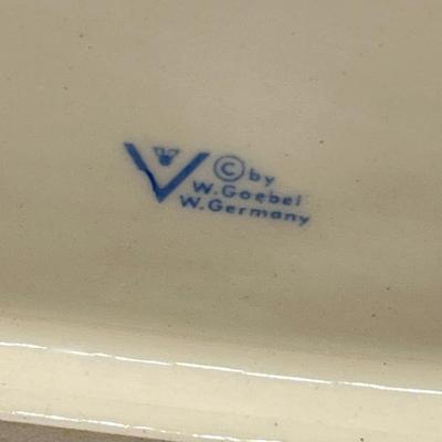 LOT 28D: Goebel Hummel Figurine - The Mail is Here