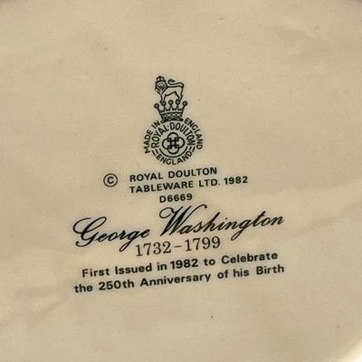 LOT 31D: Royal Doulton Toby Character Jug - George Washington D6669