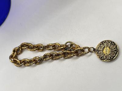 LOT 118J: Avon Sales Recognition Jewelry