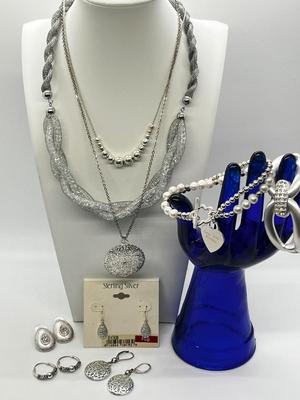 LOT 120J: Necklaces, Bracelets and Earrings