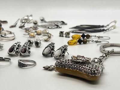 LOT 121J: Collections of Earrings, Rings and More