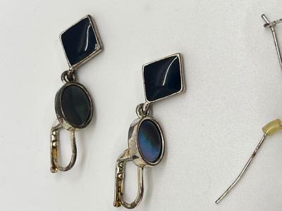 LOT 121J: Collections of Earrings, Rings and More