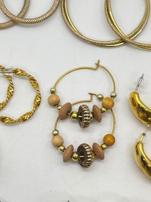 LOT 125J: Collection of Gold Tone Earrings