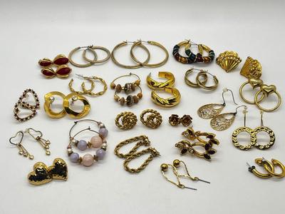 LOT 125J: Collection of Gold Tone Earrings