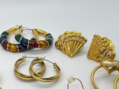 LOT 125J: Collection of Gold Tone Earrings