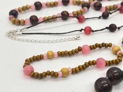 LOT 126J: Jewelry Collection - Necklace, Bracelet, Earrings