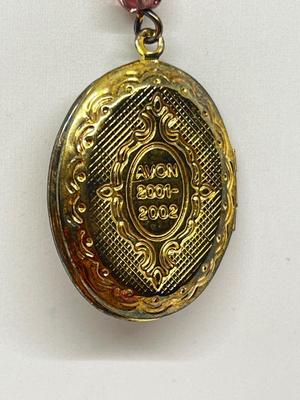 LOT 129J: Jewelry Collection - Necklaces, Pin, Pendant and Earrings