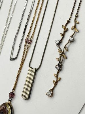 LOT 129J: Jewelry Collection - Necklaces, Pin, Pendant and Earrings