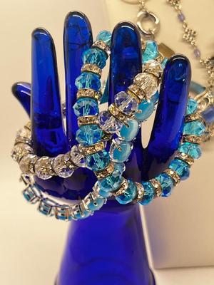 LOT 131J: Costume Jewelry Collection - Necklaces, Bracelets, Earrings