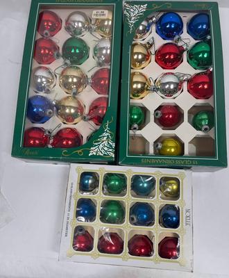 Vintage Christmas Tree Ornaments multicolored