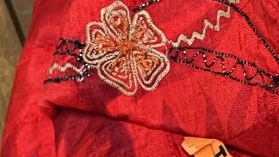 Chico's Design Size 3 100% silk top blouse