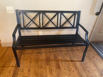 METAL INDOOR/OUTDOOR BENCH