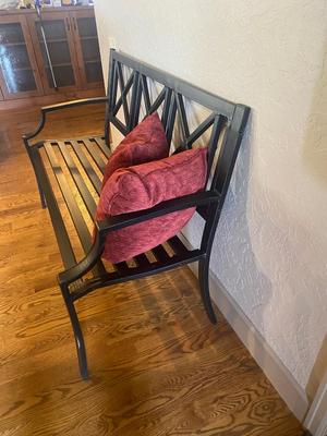 METAL INDOOR/OUTDOOR BENCH