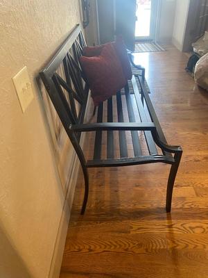 METAL INDOOR/OUTDOOR BENCH