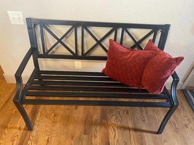 METAL INDOOR/OUTDOOR BENCH