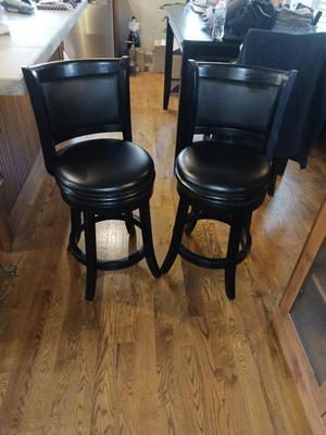 2 SWIVEL BAR STOOLS