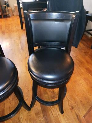 2 SWIVEL BAR STOOLS