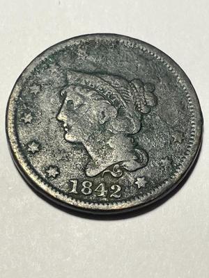 1842 HEAVILY CIRCULATED CONDITION U.S. LARGE CENT AS PICTURED. FREE DOMESTIC SHIPPING.