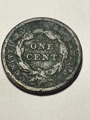 1842 HEAVILY CIRCULATED CONDITION U.S. LARGE CENT AS PICTURED. FREE DOMESTIC SHIPPING.