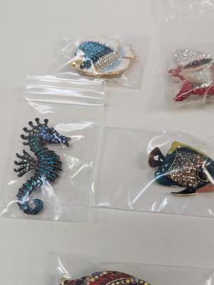Decorative Lapel/Brooches Pins