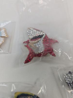 Decorative Lapel/Brooches Pins